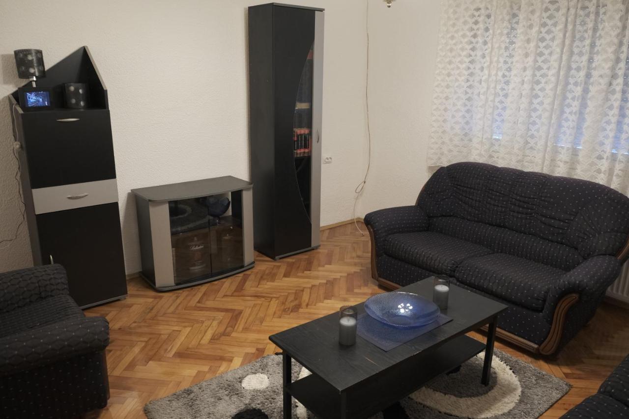 Nikodijevic Apartment Vrsac Ngoại thất bức ảnh